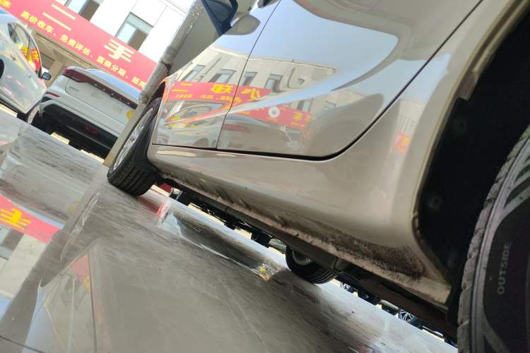 Used Geely Auto Vision 2018 1.5L Automatic Happiness Edition Left Side Sill