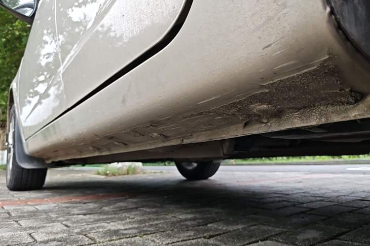Used Geely Auto Vision 2018 1.5L Manual Happiness Edition Left Side Sill