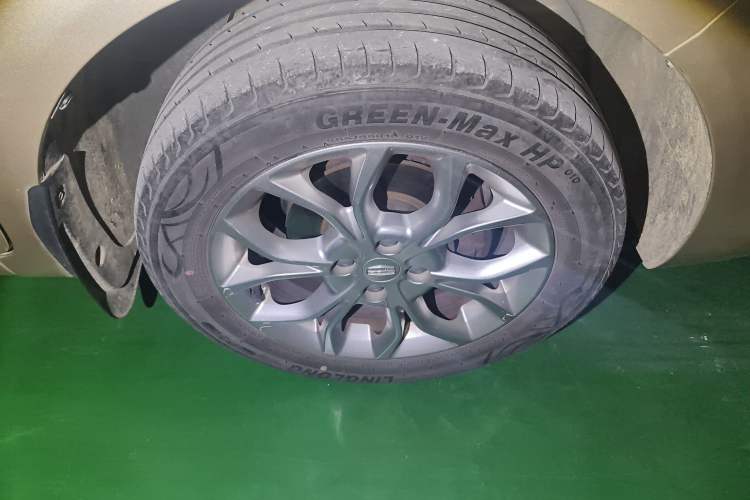 Used Geely Auto Vision 2018 1.5L Manual Happiness Edition Right Front Wheel Hub