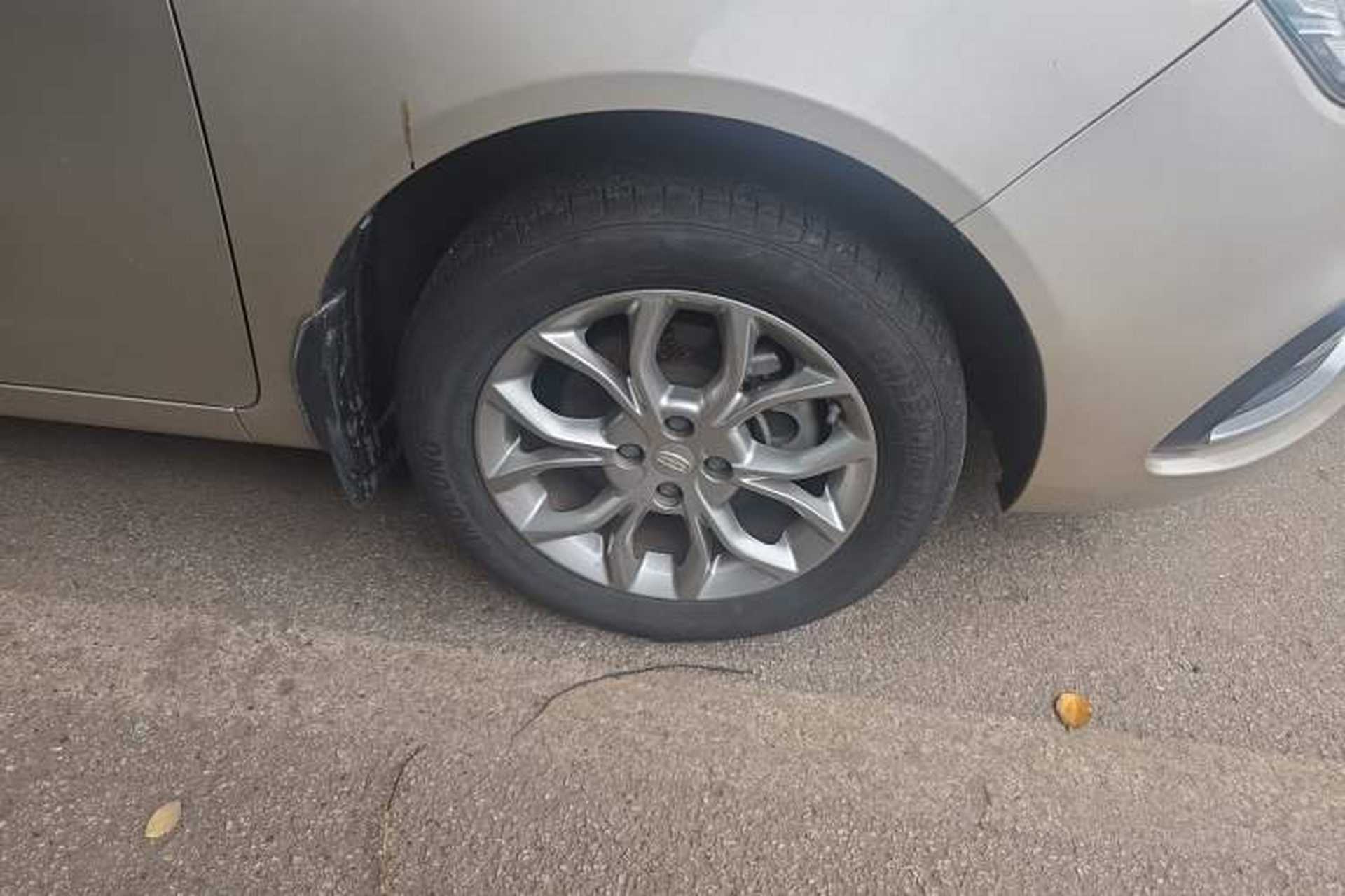 Used Geely Auto Vision 2018 1.5L Automatic Prestige Model Right Front Wheel Hub