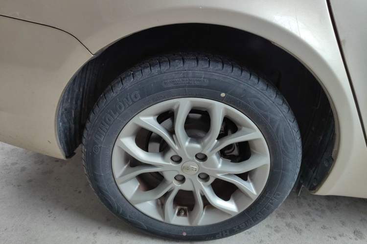 Used Geely Auto Vision 2018 1.5L Automatic Prestige Model Right Rear Wheel Hub