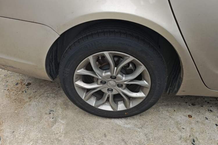 Used Geely Auto Vision 2018 1.5L Automatic Prestige Model Right Rear Wheel Hub