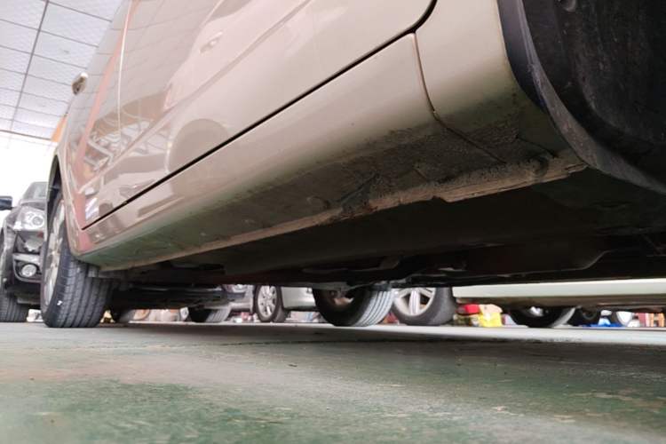 Used Geely Auto Vision 2018 1.5L Automatic Happiness Edition Right Side Sill