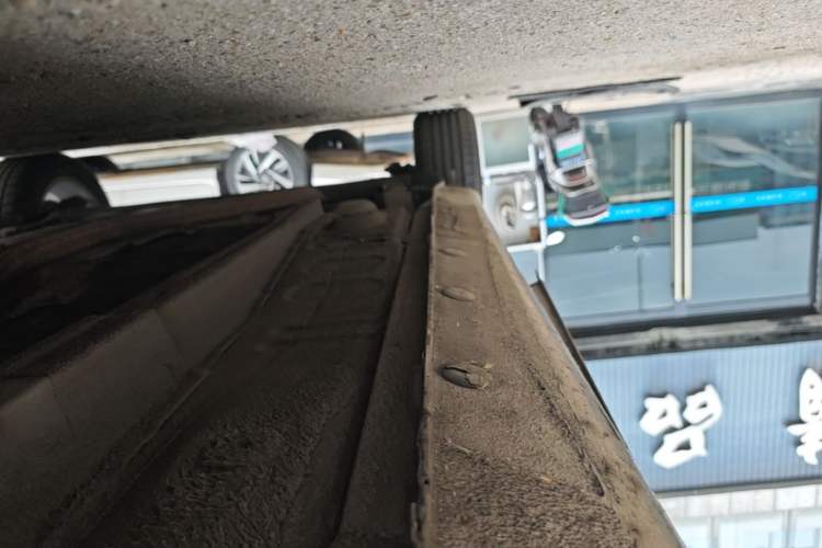 Used Geely Auto Vision 2018 1.5L Automatic Prestige Model Right Side Sill