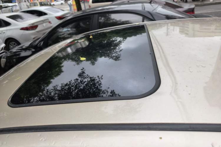 Used Geely Auto Vision 2018 1.5L Automatic Happiness Edition Roof