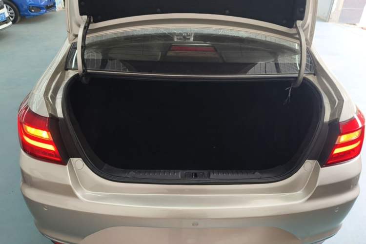 Used Geely Auto Vision 2018 1.5L Manual Happiness Edition Trunk