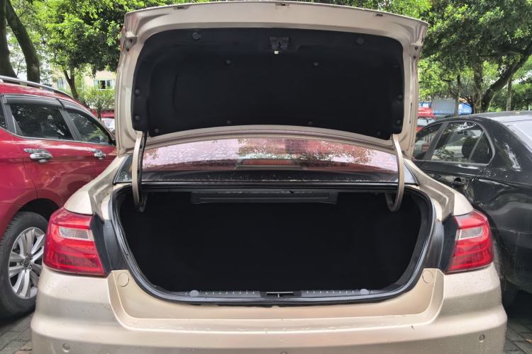 Used Geely Auto Vision 2018 1.5L Automatic Happiness Edition Trunk