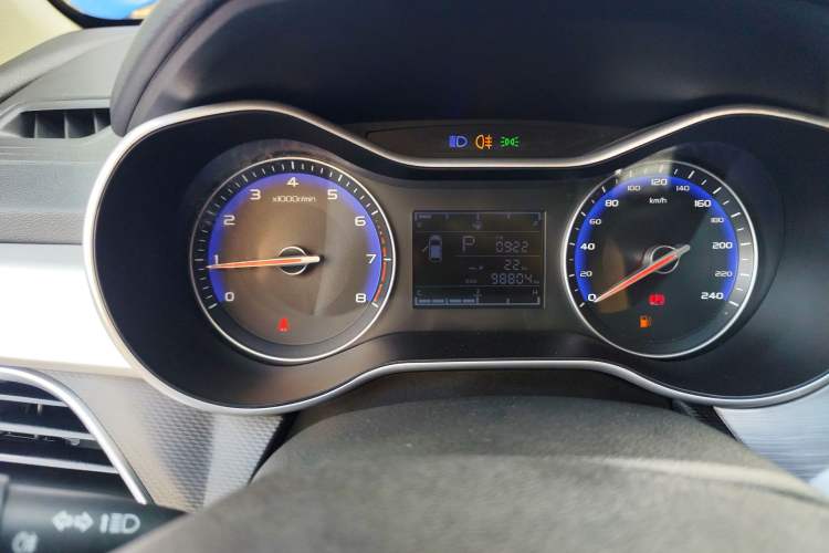Used Geely Auto Vision 2019 Upgraded Model 1.5L CVT Prestige Version China VI Standard Instrument Cluster