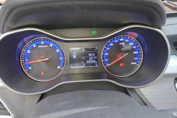 Used Geely Auto Vision 2019 Upgraded Model 1.5L Manual "Million Happiness" Edition China V Standard Odometer Close Up
