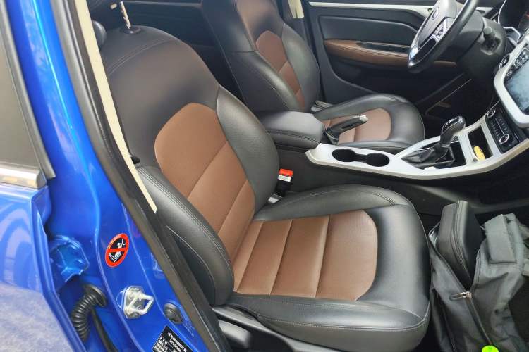 Used Geely Auto Vision 2019 Upgraded Model 1.5L CVT Prestige Version China VI Standard Right Front Seat