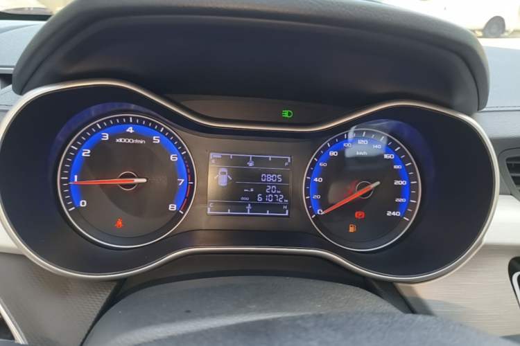 Used Geely Auto Vision 2019 Upgraded Model 1.5L Manual Luxury Version China VI Standard Instrument Cluster