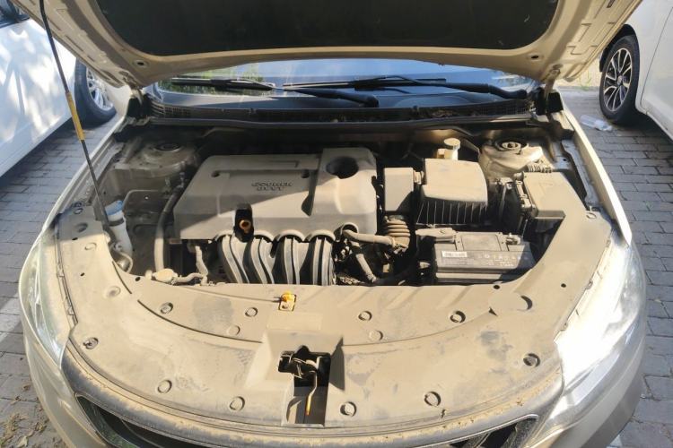 Used Geely Auto Vision 2019 Upgraded Model 1.5L Manual Luxury Version China V Standard Engine Bay