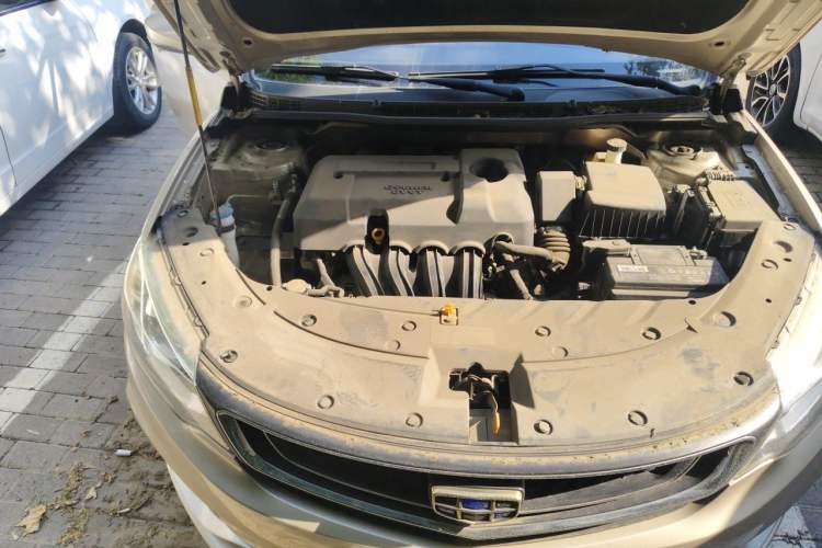 Used Geely Auto Vision 2019 Upgraded Model 1.5L Manual Luxury Version China V Standard Engine Bay Right