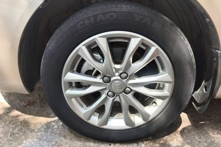 Used Geely Auto Vision 2019 Upgraded Model 1.5L CVT Prestige Version China VI Standard Exterior 4