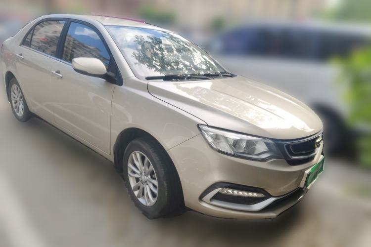 Used Geely Auto Vision 2019 Upgraded Model 1.5L Manual Luxury Version China V Standard Front Right 45 Deg