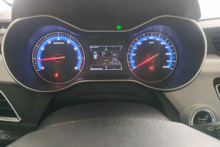 Used Geely Auto Vision 2019 Upgraded Model 1.5L CVT Luxury Version China VI Standard Instrument Cluster