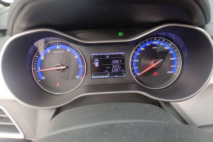 Used Geely Auto Vision 2019 Upgraded Model 1.5L Manual Luxury Version China VI Standard Instrument Cluster