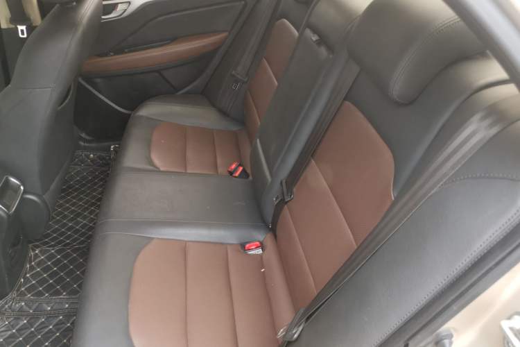Used Geely Auto Vision 2019 Upgraded Model 1.5L CVT Prestige Version China VI Standard Interior 1
