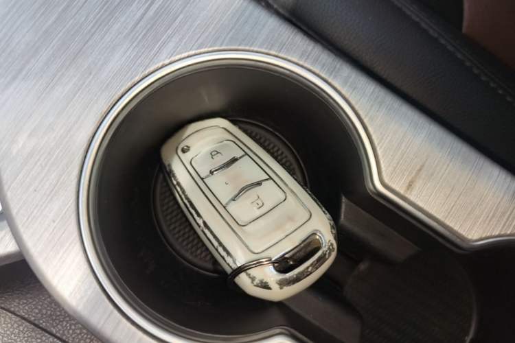 Used Geely Auto Vision 2019 Upgraded Model 1.5L CVT Prestige Version China VI Standard Interior 1