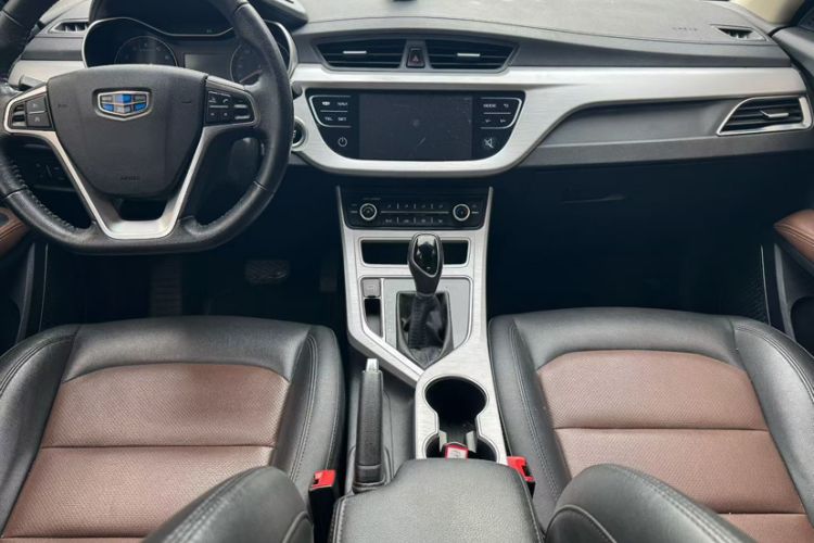 Used Geely Auto Vision 2019 Upgraded Model 1.5L Automatic Luxury Version China V Standard Interior 3