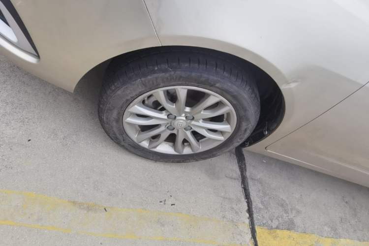 Used Geely Auto Vision 2019 Upgraded Model 1.5L Automatic Luxury Version China V Standard Left Front Wheel Hub