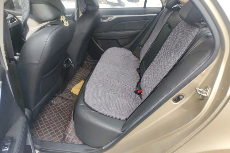 Used Geely Auto Vision 2019 Upgraded Model 1.5L Manual Luxury Version China V Standard Left Rear Seat