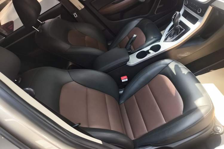 Used Geely Auto Vision 2019 Upgraded Model 1.5L CVT Prestige Version China VI Standard Right Front Seat