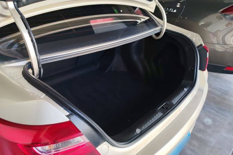 Used Geely Auto Vision 2019 Upgraded Model 1.5L CVT Luxury Version China VI Standard Trunk