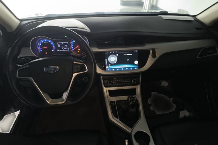 Used Geely Auto Vision 2019 Upgraded Model 1.5L Manual Luxury Version China V Standard Center Console