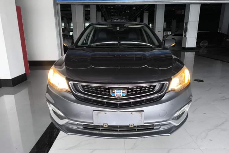 Used Geely Auto Vision 2019 Upgraded Model 1.5L Manual Luxury Version China V Standard Front