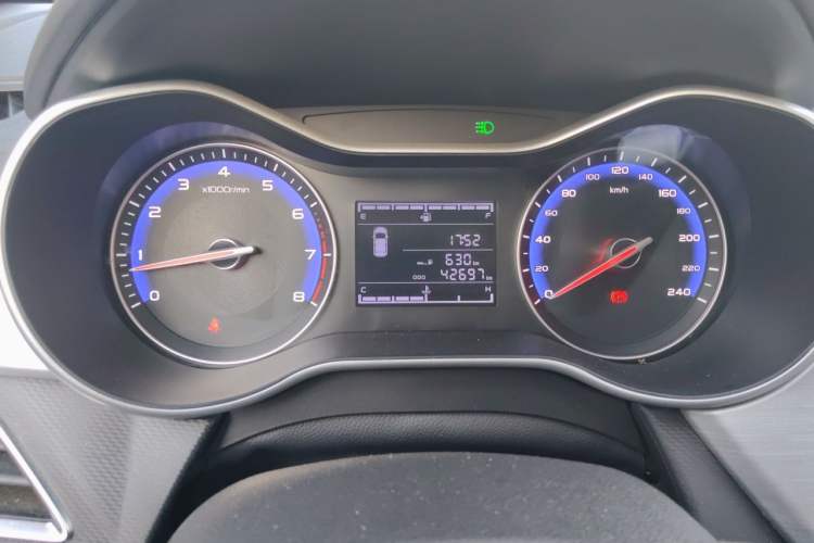 Used Geely Auto Vision 2019 Upgraded Model 1.5L Manual Luxury Version China VI Standard Instrument Cluster