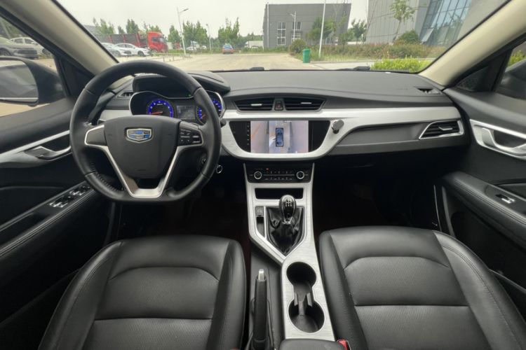 Used Geely Auto Vision 2019 Upgraded Model 1.5L Manual Luxury Version China V Standard Interior 1