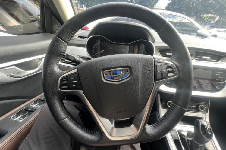 Used Geely Auto Vision 2019 Upgraded Model 1.5L CVT Luxury Version China VI Standard Interior 1