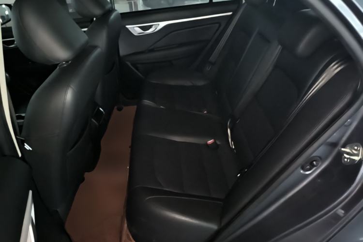 Used Geely Auto Vision 2019 Upgraded Model 1.5L Manual Luxury Version China V Standard Left Rear Seat