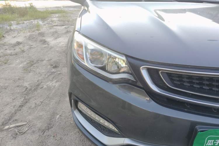Used Geely Auto Vision 2019 Upgraded Model 1.5L Manual Luxury Version China VI Standard Right Front Headlight