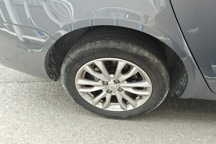 Used Geely Auto Vision 2019 Upgraded Model 1.5L Manual Luxury Version China VI Standard Right Rear Wheel Hub