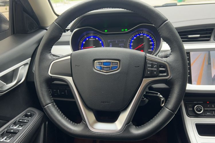 Used Geely Auto Vision 2019 Upgraded Model 1.5L Manual Luxury Version China V Standard Steering Wheel