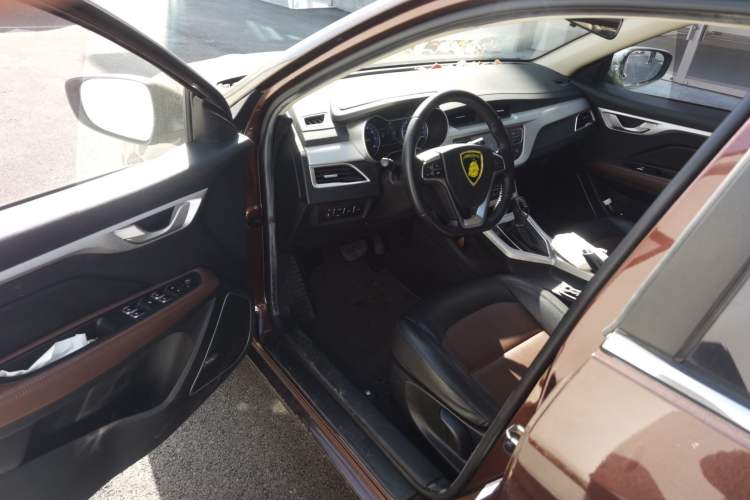 Used Geely Auto Vision 2019 Upgraded Model 1.5L CVT Luxury Version China VI Standard Driver Seat