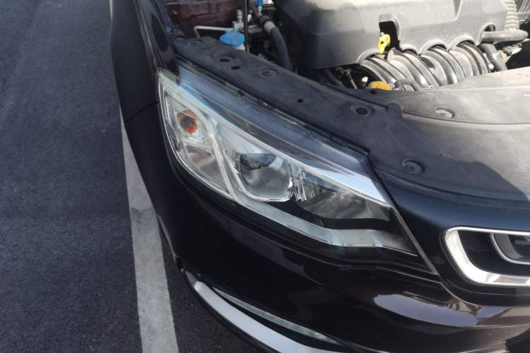 Used Geely Auto Vision 2019 Upgraded Model 1.5L CVT Luxury Version China VI Standard Right Front Headlight