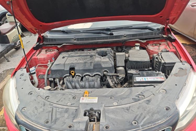 Used Geely Auto Vision 2019 Upgraded Model 1.5L Manual Luxury Version China VI Standard Engine Bay