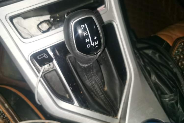 Used Geely Auto Vision 2019 Upgraded Model 1.5L CVT Prestige Version China VI Standard Gear Lever