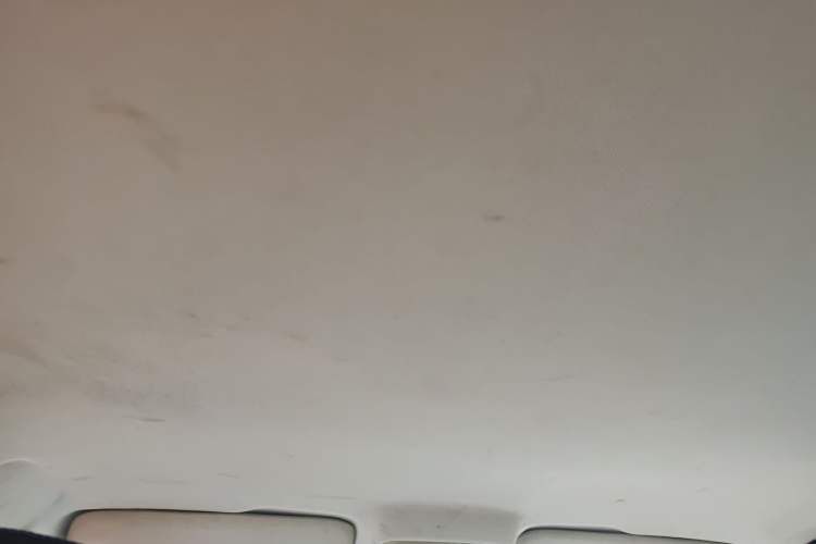 Used Geely Auto Vision 2019 Upgraded Model 1.5L Manual Luxury Version China VI Standard Headliner