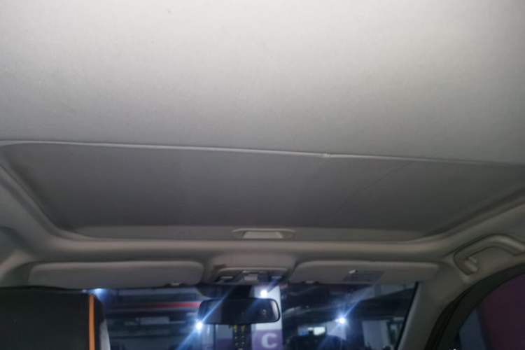 Used Geely Auto Vision 2019 Upgraded Model 1.5L CVT Prestige Version China VI Standard Headliner