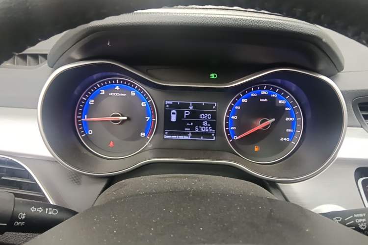 Used Geely Auto Vision 2019 Upgraded Model 1.5L Automatic Luxury Version China V Standard Instrument Cluster
