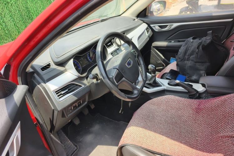 Used Geely Auto Vision 2019 Upgraded Model 1.5L Manual Luxury Version China VI Standard Left Front Seat