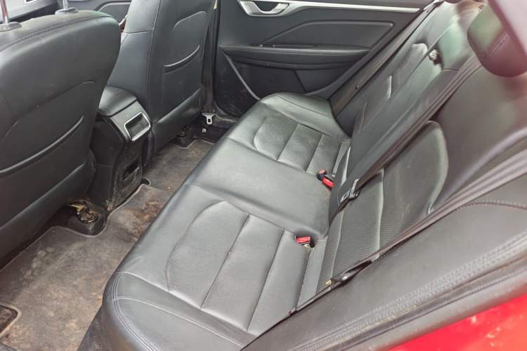 Used Geely Auto Vision 2019 Upgraded Model 1.5L Manual Luxury Version China VI Standard Left Rear Seat