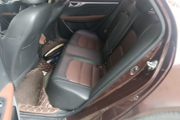 Used Geely Auto Vision 2019 Upgraded Model 1.5L Automatic Luxury Version China V Standard Left Rear Seat