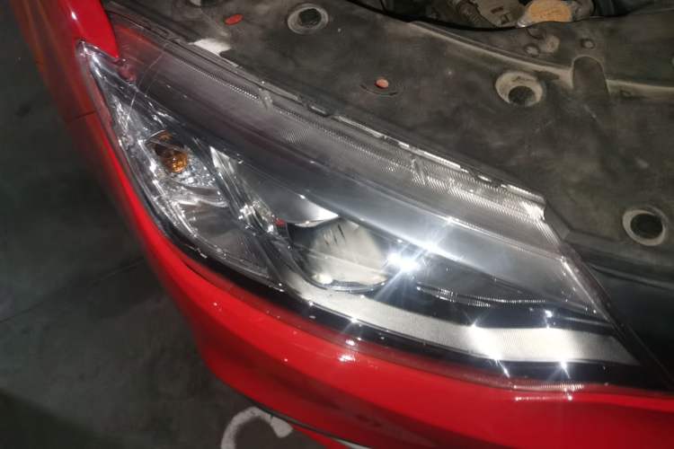 Used Geely Auto Vision 2019 Upgraded Model 1.5L CVT Prestige Version China VI Standard Right Front Headlight