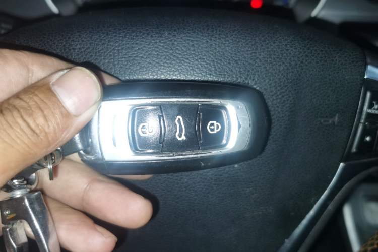 Used Geely Auto Vision 2019 Upgraded Model 1.5L CVT Prestige Version China VI Standard Vehicle Key