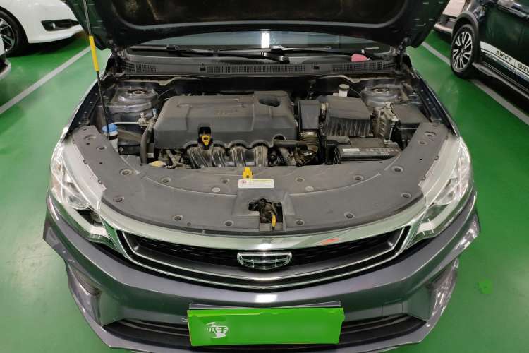 Used Geely Auto Vision 2019 Upgraded Model 1.5L Manual Luxury Version China VI Standard Engine Bay